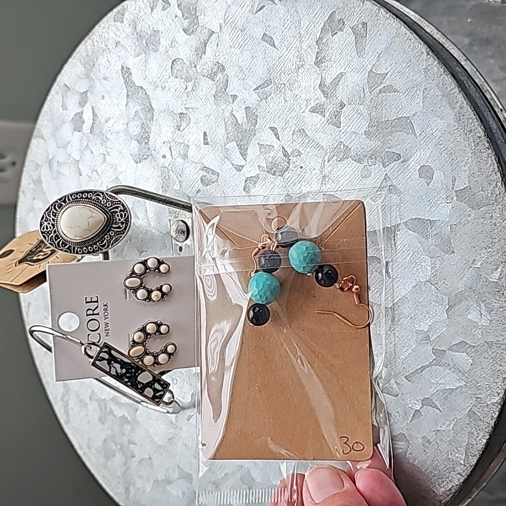 NWT 4 piece jewelry/ accessories lot, brands 806 accessories, Core, and handmade - Picture 2 of 11